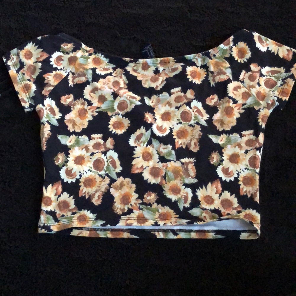 Crop top - Picture 2 of 2